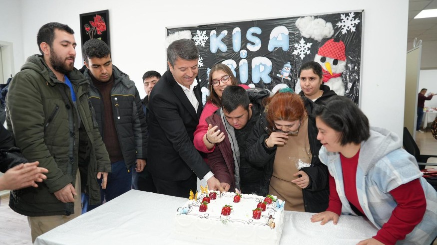 Tutdere Çocukların Karne Sevincine Ortak Oldu4