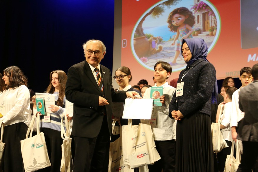 “100 Yazar 100 Yeni Eser” Ödülleri Sahiplerini Buldu!1