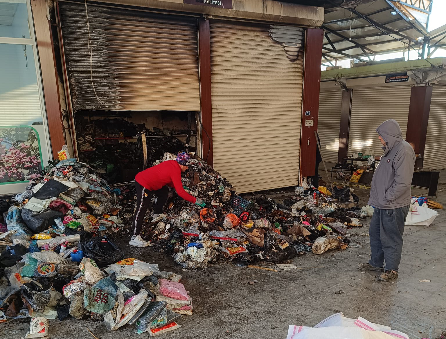 Besni Dükkan Yangını2