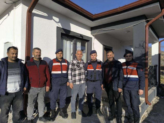 Besni Yakınlarını Kaybeden Aileler Ziyaret Edildi9 (Küçük)-1