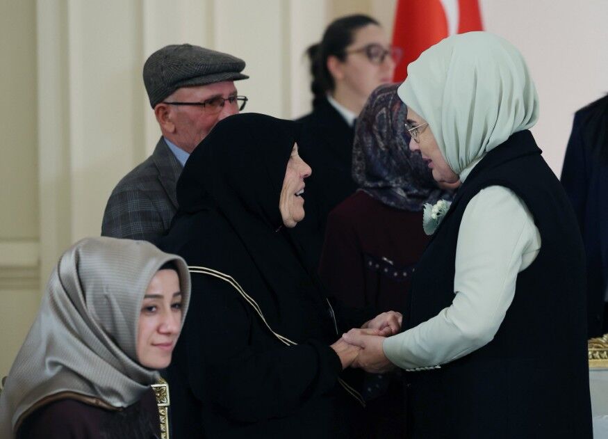 Cumhurbaşkanı Erdoğan İlk İftarı Şehit Aileleri Ve Gazilerle Açt4