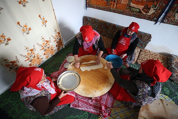 Günün Tarifi Dızmana (Göçmen Böreği)2