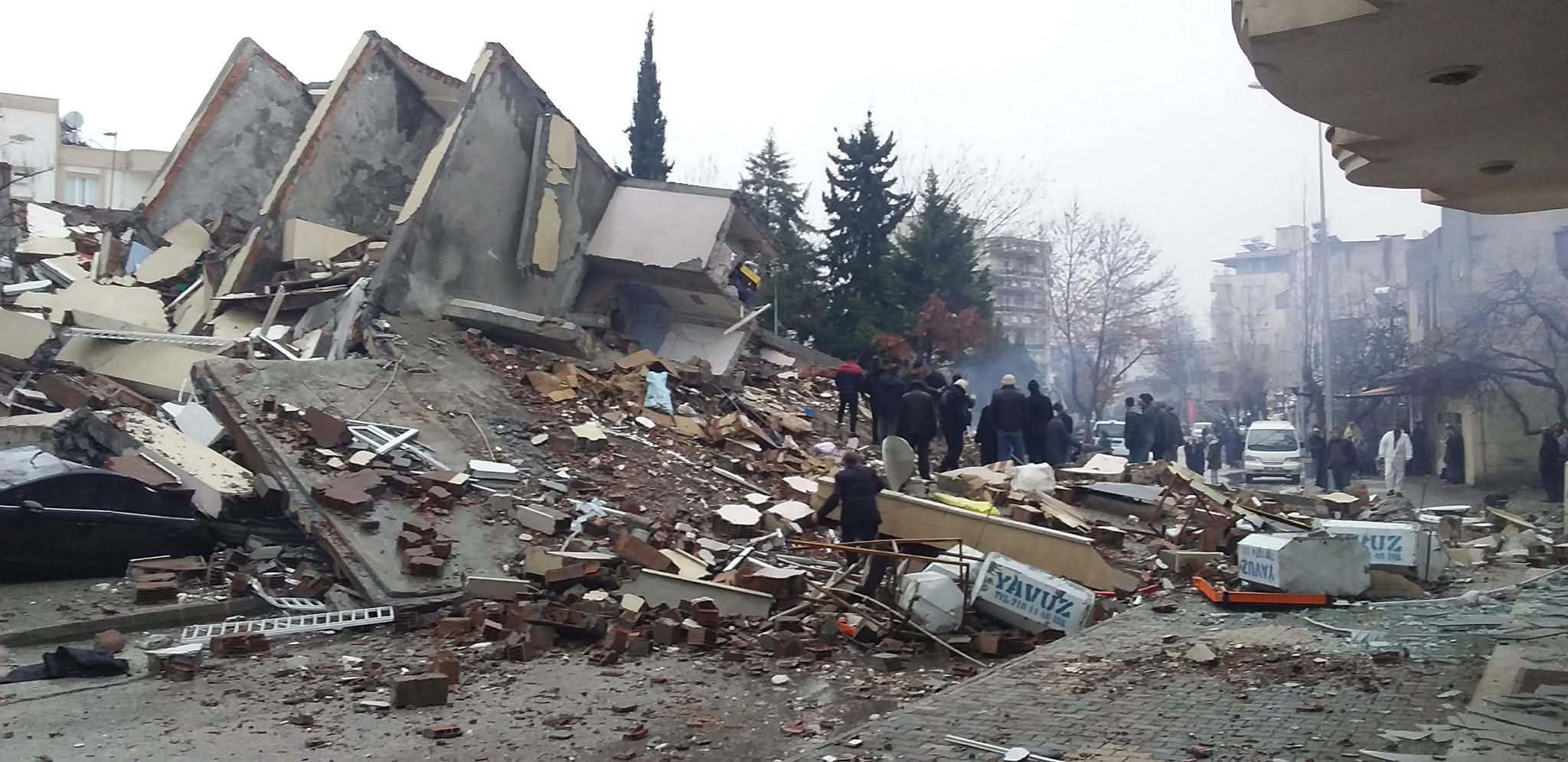 Mehmet Emin Danış 6 Şubat Deprem Foto