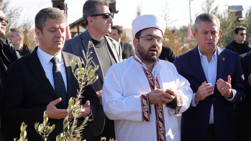 Özgür Özel, Adıyaman Deprem Şehitliği’nin Temelini Attı2