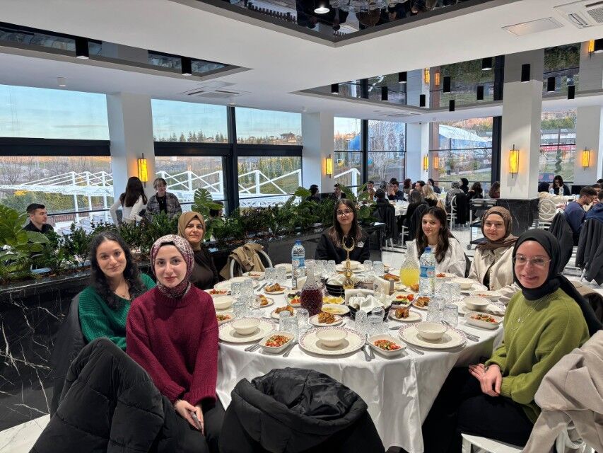 Advak’tan Öğrencilere Anlamlı İftar1