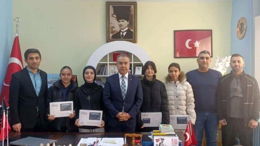 Besni Kız Masa Tenisi Takımı (2) (Küçük)