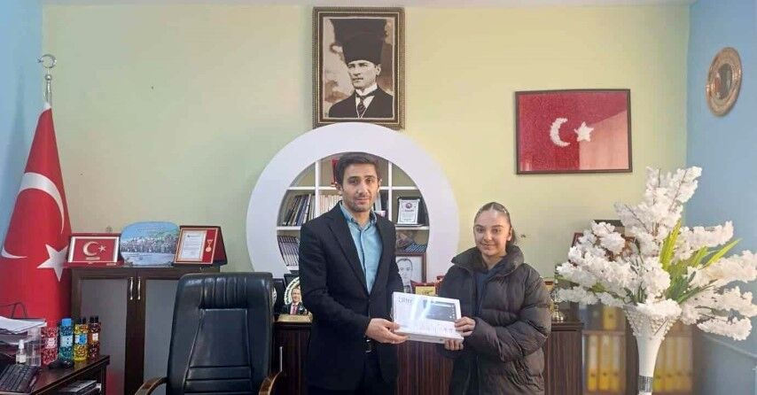 Besni Kız Masa Tenisi Takımı (5) (Küçük)