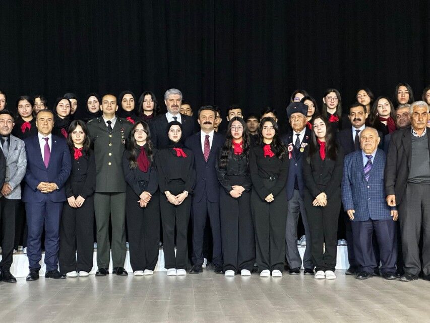 Besni’de Çanakkale Zaferi’nin 111. Yılı Anıldı12