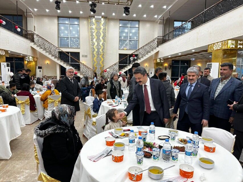 Besni’de Yetim Ve Öksüz Çocuklara İftar3