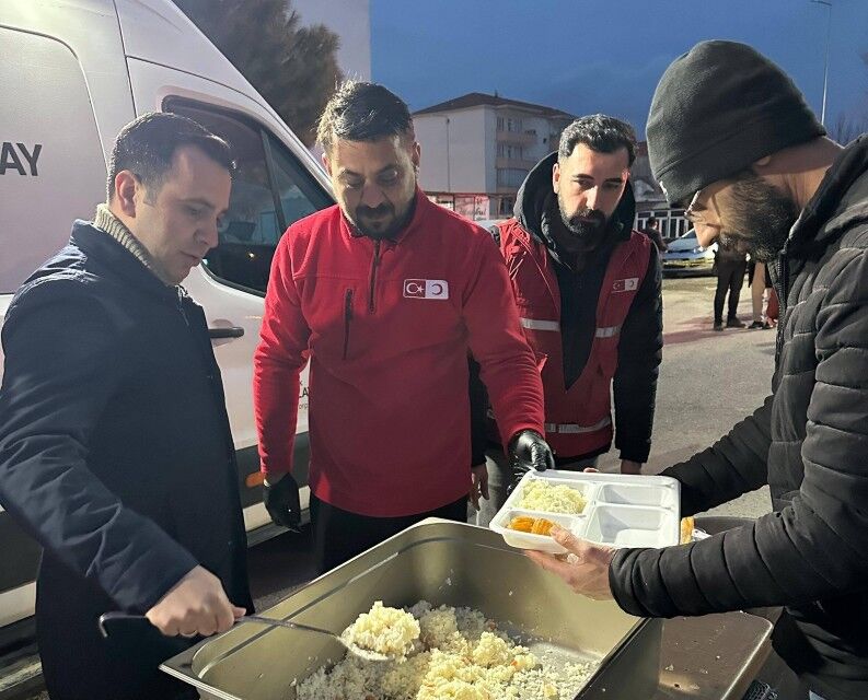 Gölbaşı’nda Kızılay’dan Gönül Sofrası3