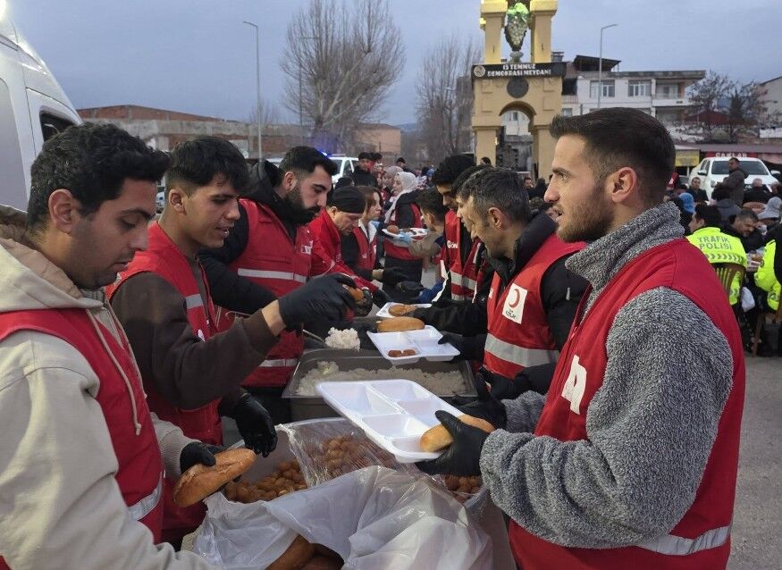 Gölbaşı’nda Kızılay’dan Gönül Sofrası4