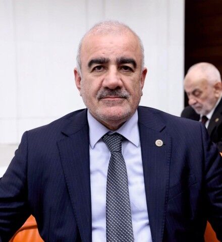Özhan 44