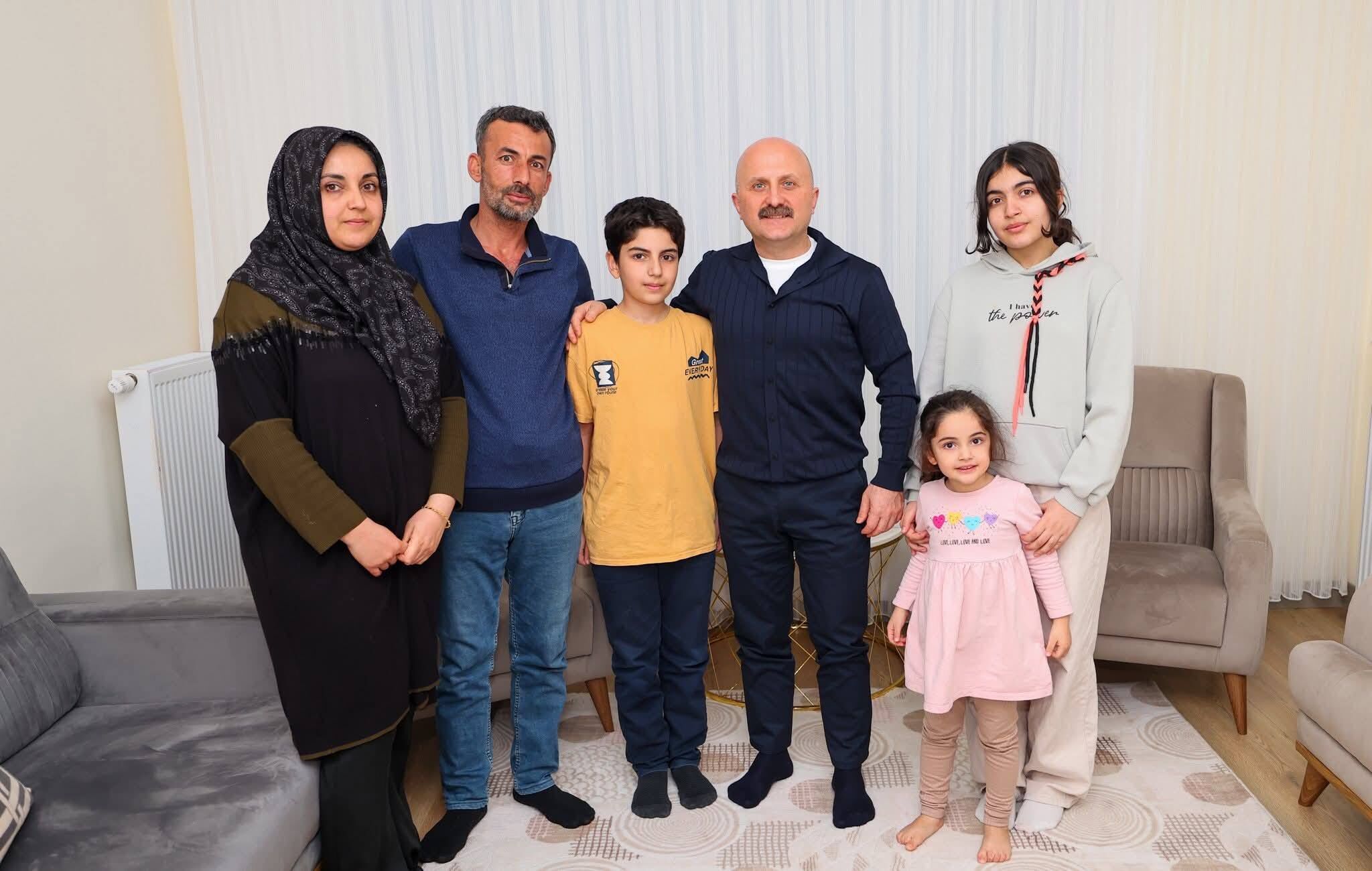 Vali Varol, İftarı Gölbaşılı Aileyle Yaptı2