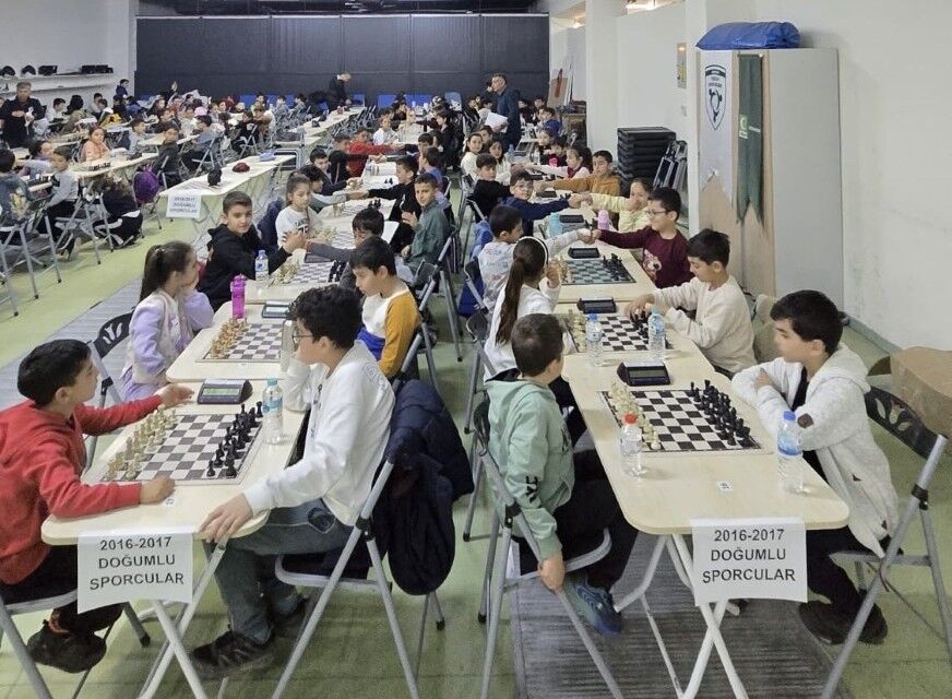 Yeşilay Haftası Satranç Turnuvasına 215 Sporcu Katıldı1