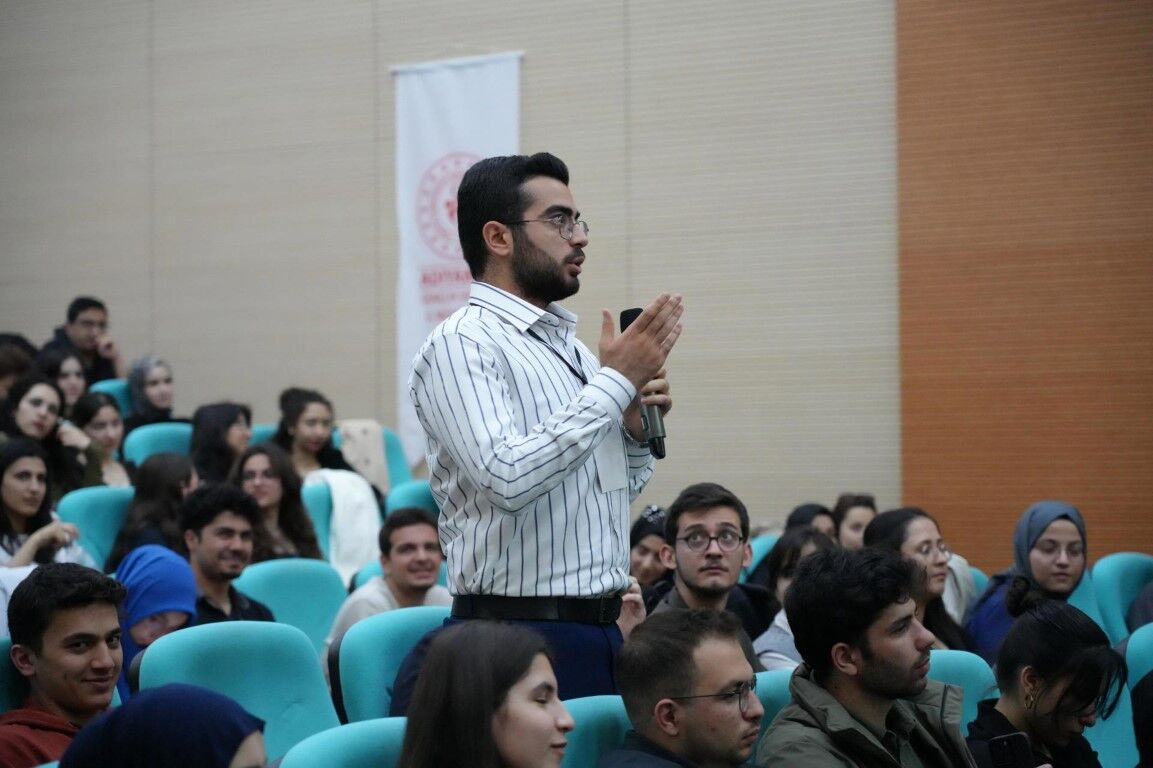 Adıyaman Üniversitesi Sempozyum2 (Orta)
