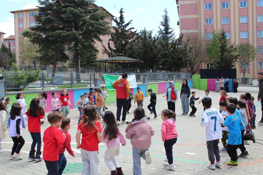 Besni Gülşahboy Gençlik Merkezi Anaokulu Şenlik (6)