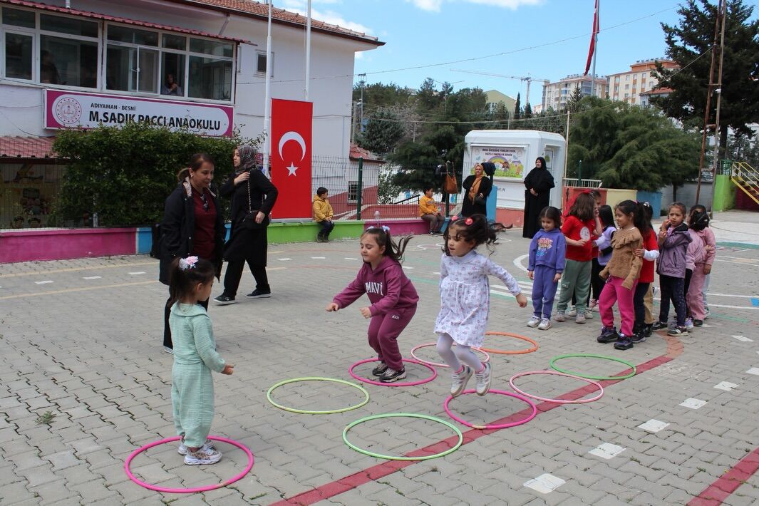 Besni Gülşahboy Gençlik Merkezi Anaokulu Şenlik (8)