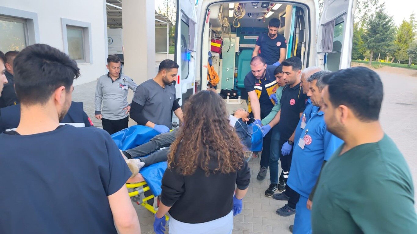 Besni Suvarlı Kavga (2) (Orta)