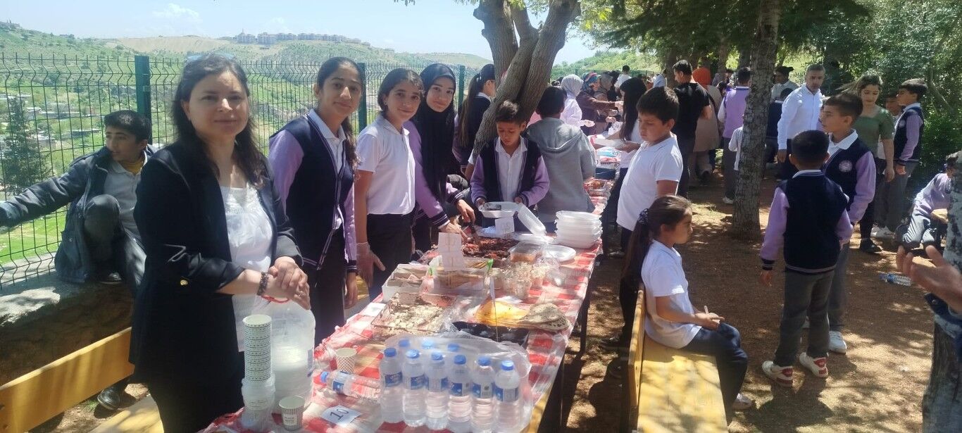 Besni’de Öğrenciler Ve Velilerden Tskgv Için Kerme1