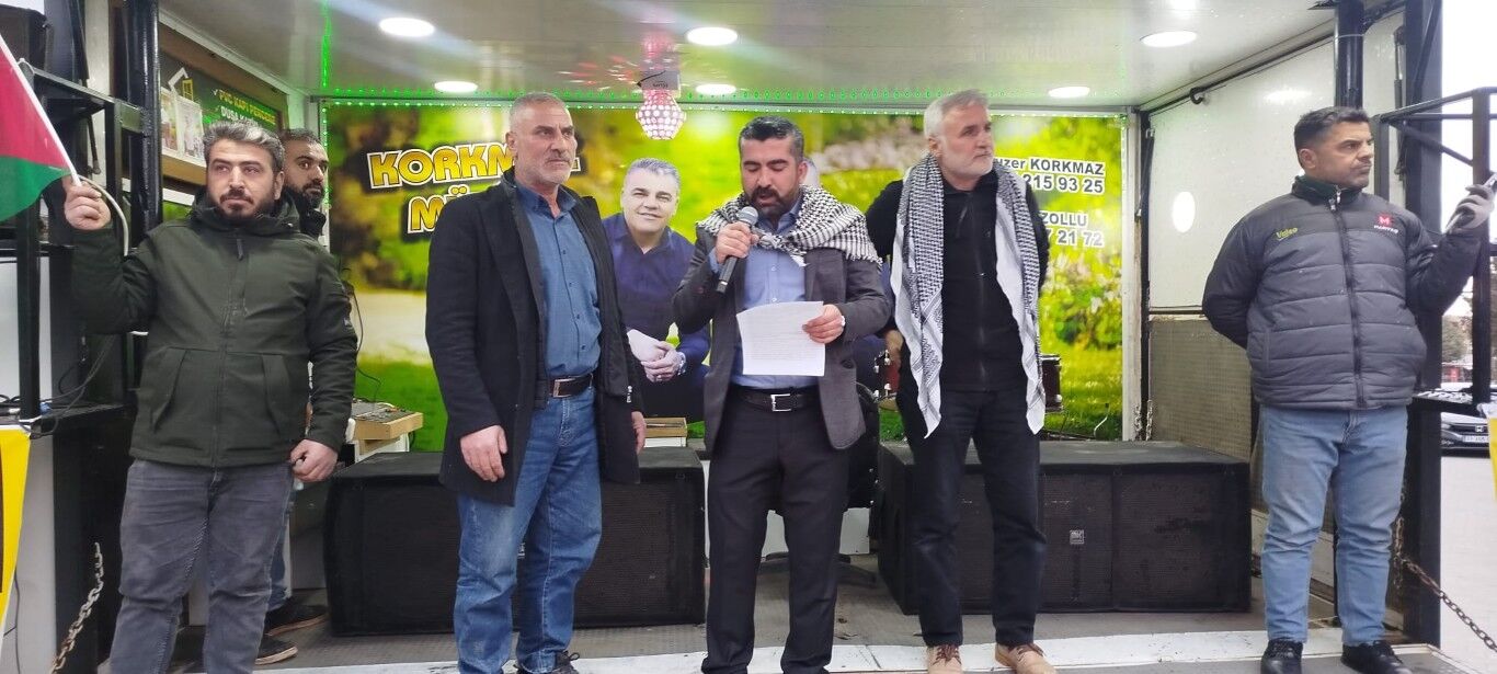 Besni’de Trump Ve Netenyahu’nun Maketleri Yakıldı3