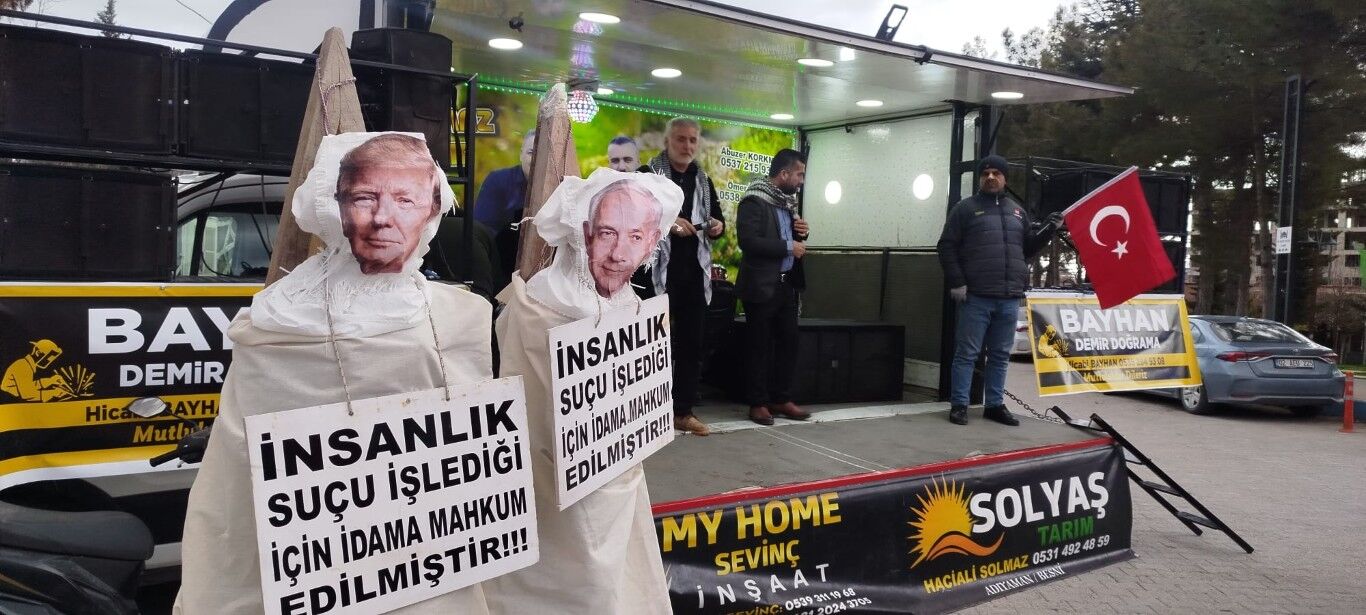 Besni’de Trump Ve Netenyahu’nun Maketleri Yakıldı58
