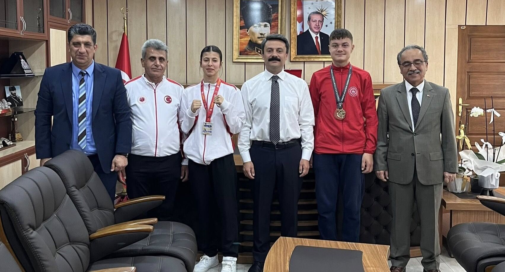 Besnili Şampiyonlardan Kaymakama Ziyaret1