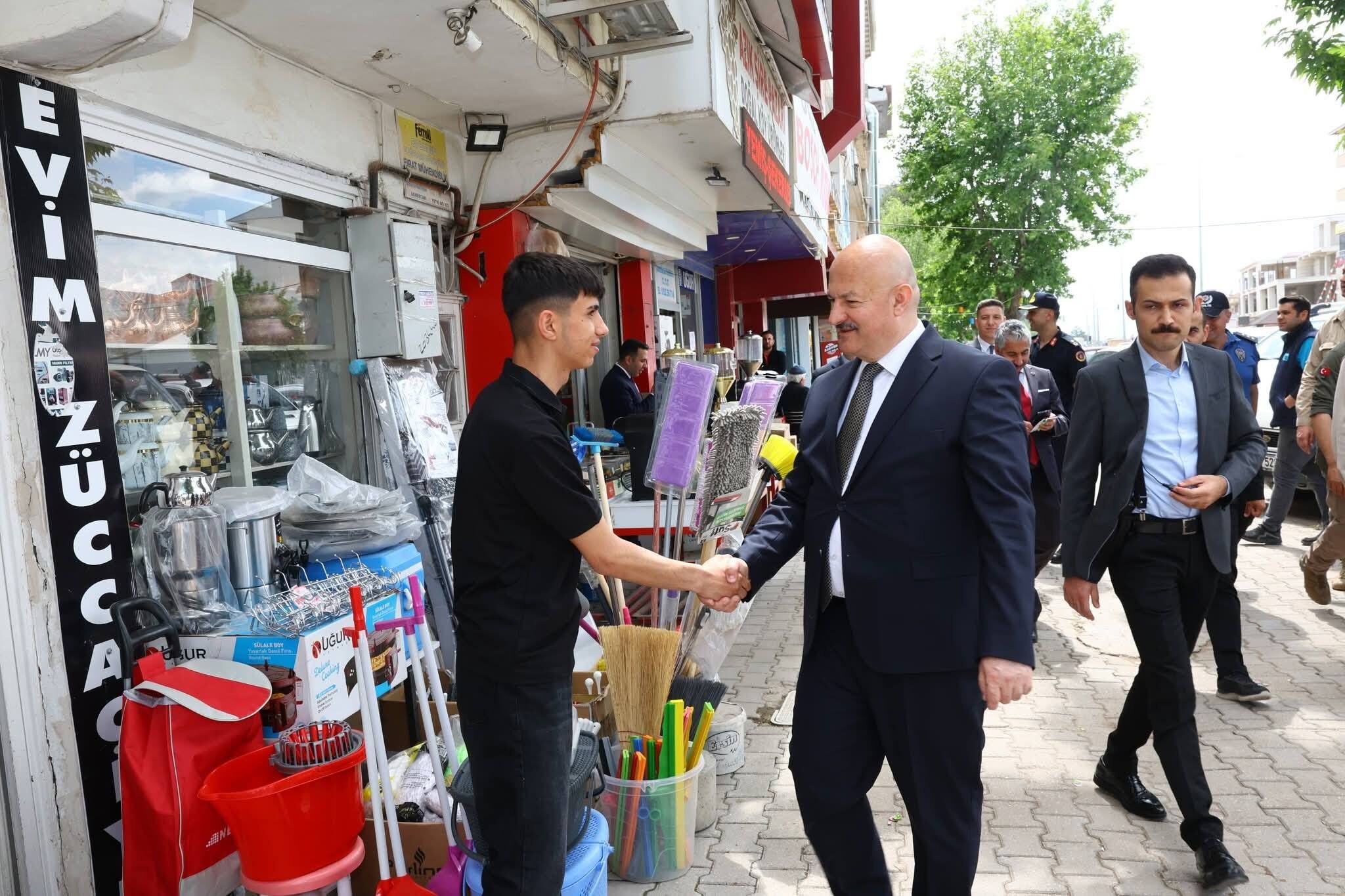 Adıyaman Valisi Abdullah Küçük Gölbaşı'nda Temaslarını Sürdürdü2