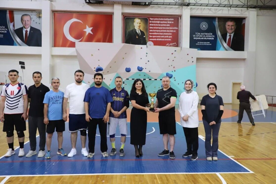 Adıyaman’da Kurumlararası Voleybol Heyecanı Sona Erdi2