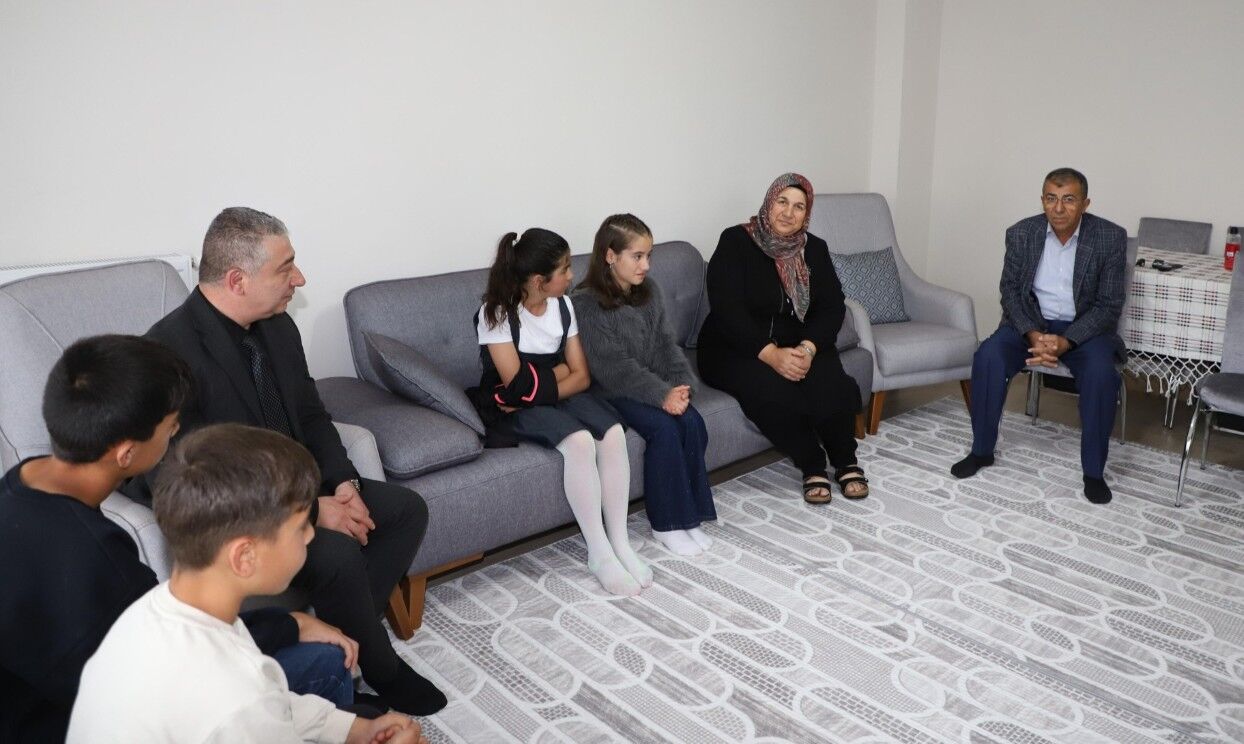 Adıyaman’da Şehit Ailesi Ve Gaziye Ziyaret1