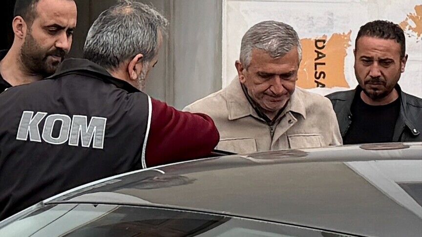 Akçakoca Beledi̇ye Başkani Fi̇kret Albayrak
