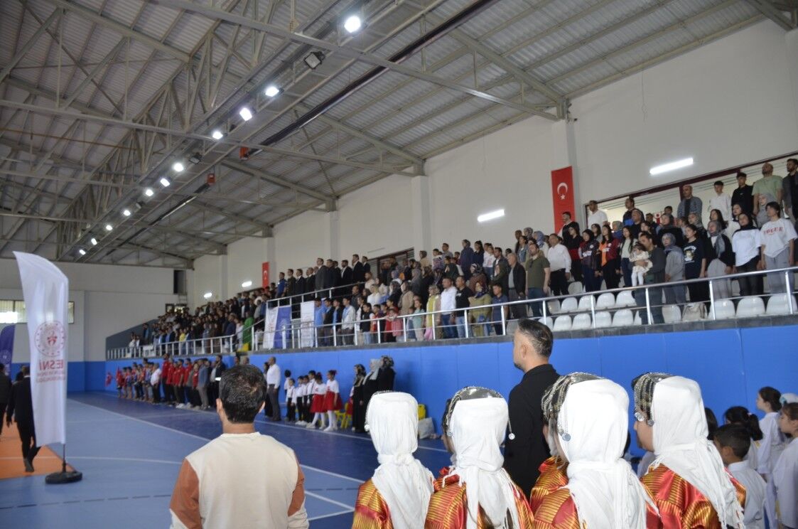 Besni’de 19 Mayıs Coşkusu Gösterilerle Taçlandı2