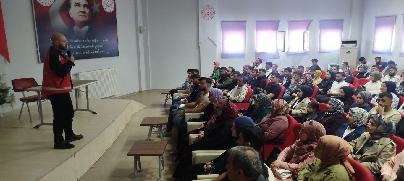 Besni’de Aile Yılı Etkinliğinde Genç Çiftler Buluştu3