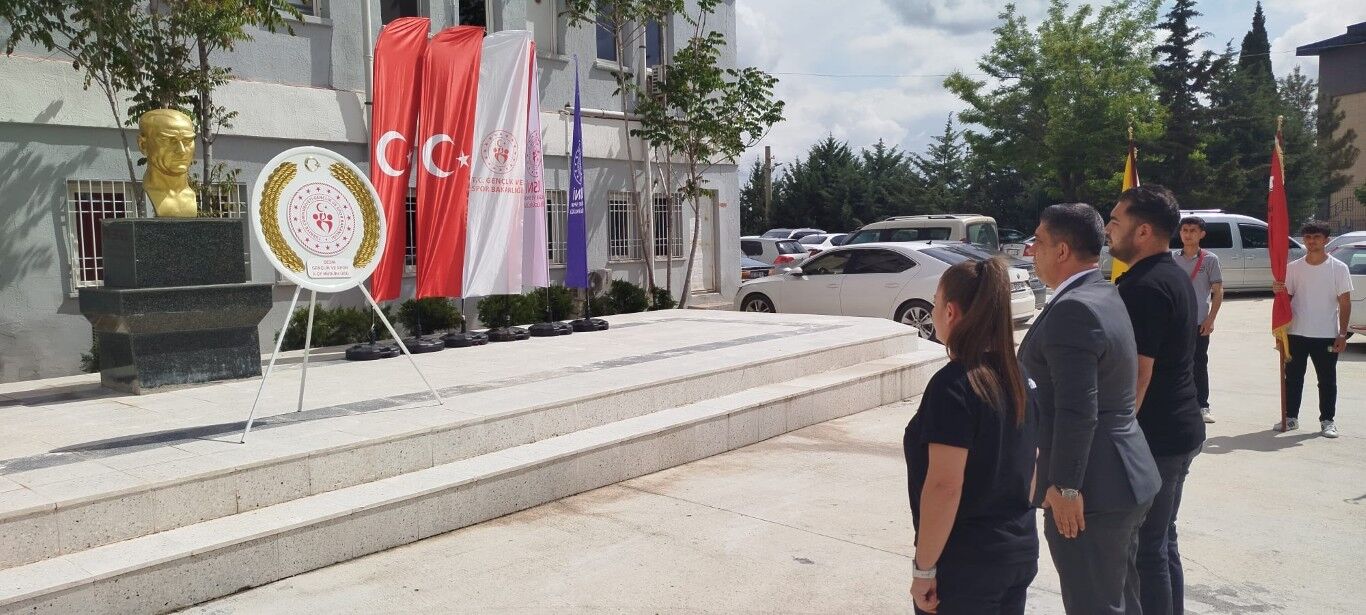 Besni’de Gençlik Haftası Coşkuyla Başladı1