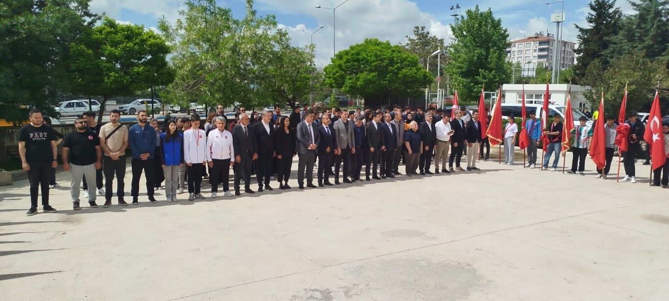 Besni’de Gençlik Haftası Coşkuyla Başladı2