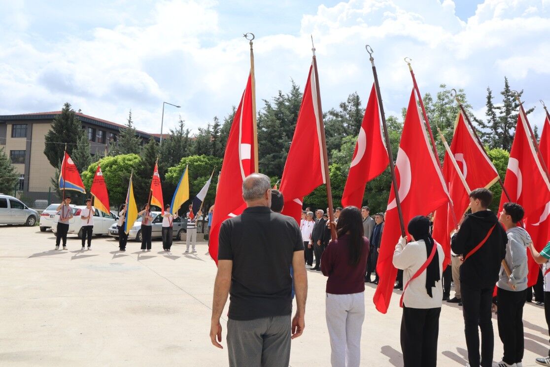 Besni’de Gençlik Haftası Coşkuyla Başladı6