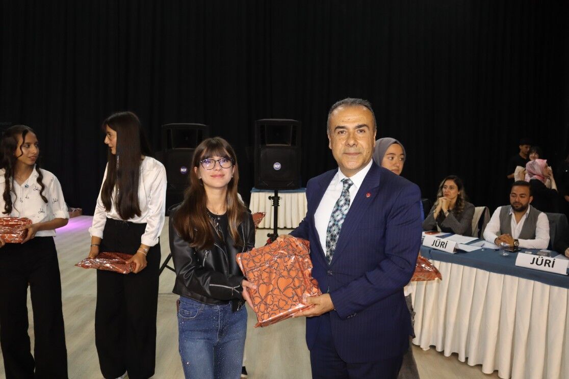 Besni’de “Mikrofon Sende” Yarışmasına Yoğun İlgi4