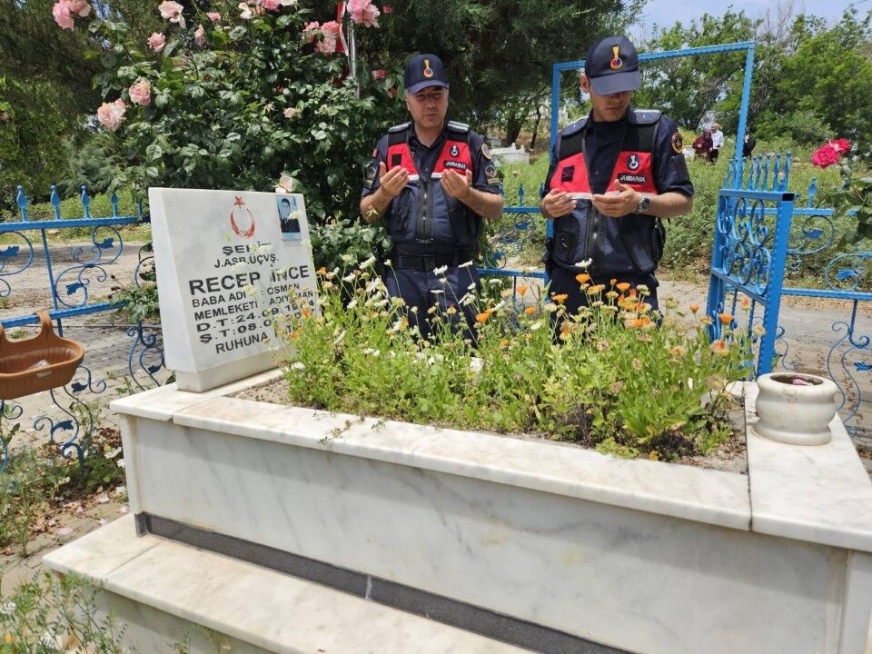 Besni’de Şehit Ve Gazi Ailelerine Bayram Ziyareti (14) (Özel)