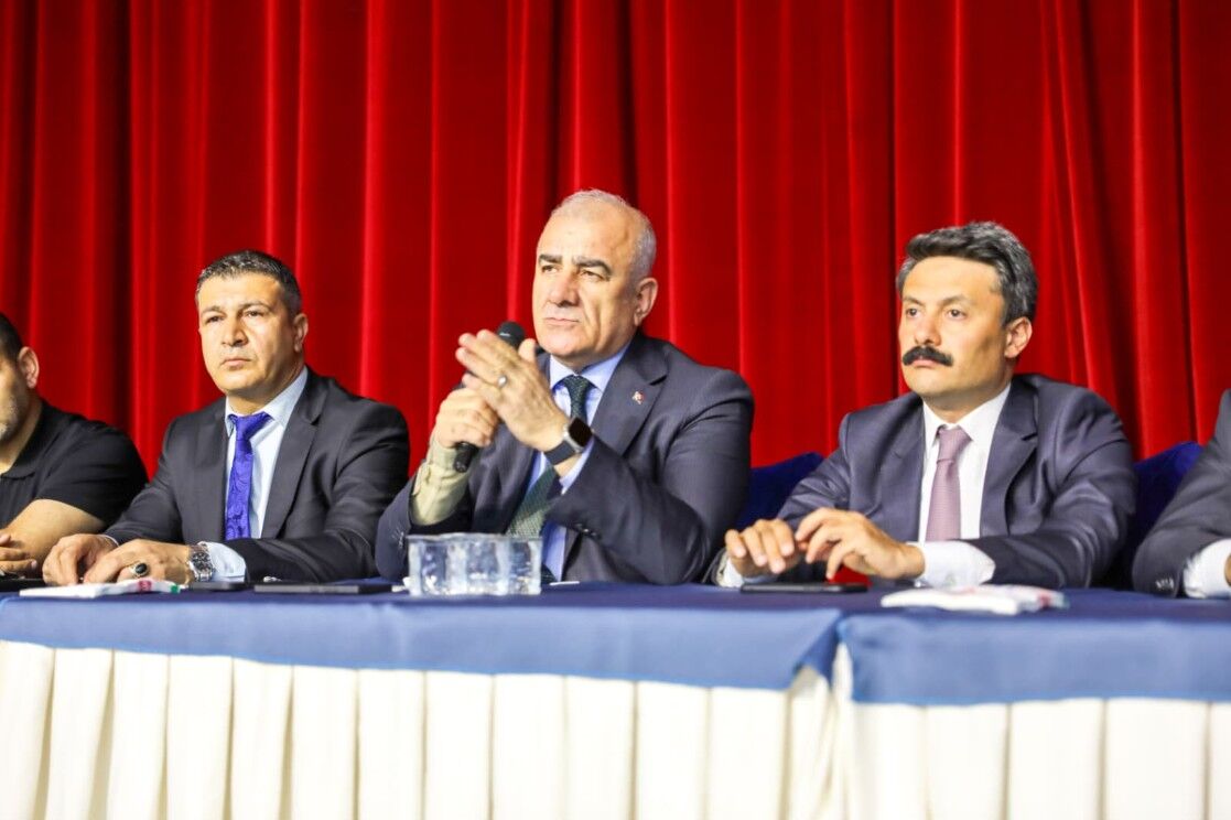 Besni’de Sorunlar Ve Çözümler Masaya Geldi-1