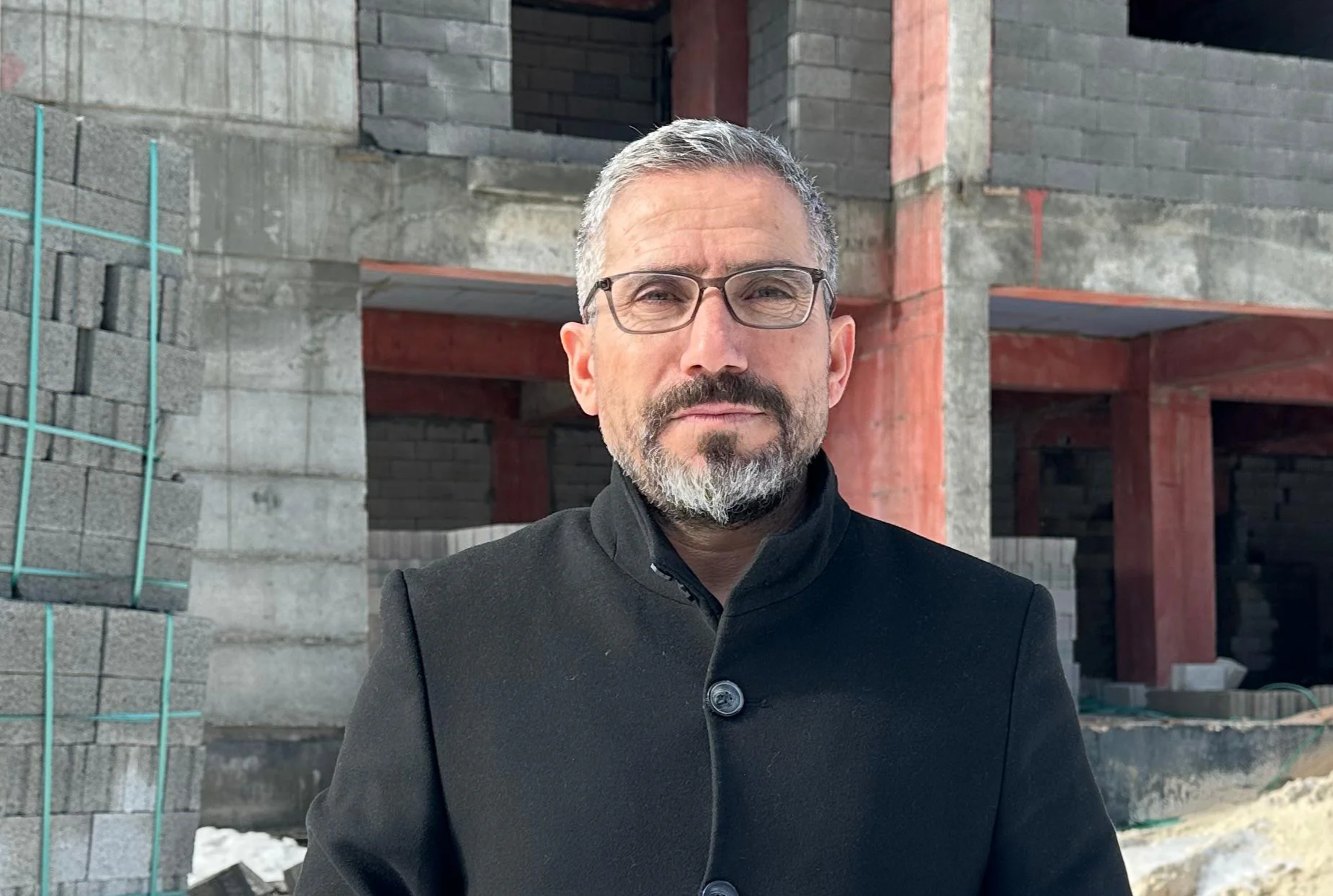 Besnili Yazar Faik Öcal’dan Yeni Kitap Faik Öcal