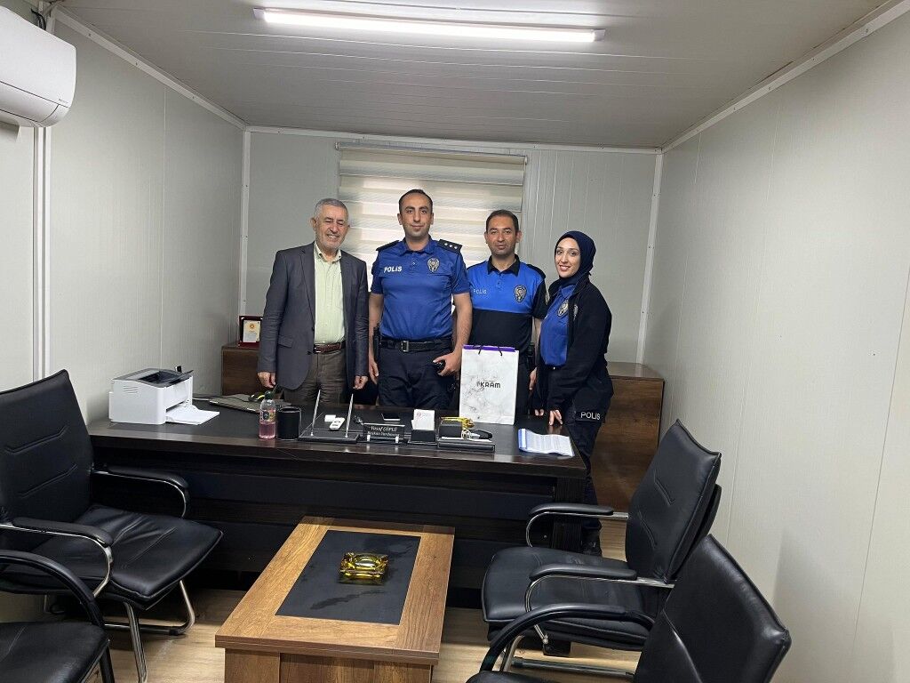 Gölbaşı’nda Şehit Ailelerine Bayram Ziyareti (2) (Orta)