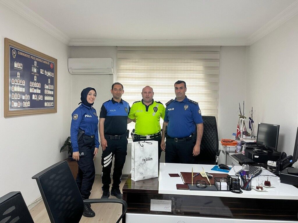 Gölbaşı’nda Şehit Ailelerine Bayram Ziyareti (3) (Orta)