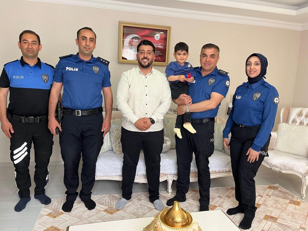 Gölbaşı’nda Şehit Ailelerine Bayram Ziyareti (4) (Orta)