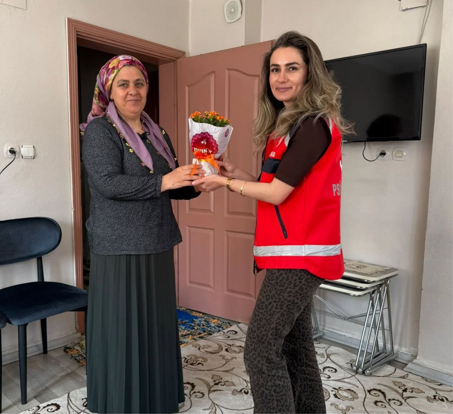 Şehit Annelerine Anneler Günü Ziyareti (4)