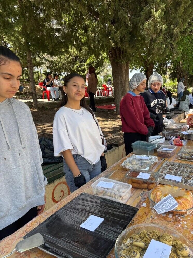 Servi Erdemoğlu Mtal’den Mehmetçik İçin Kermes1