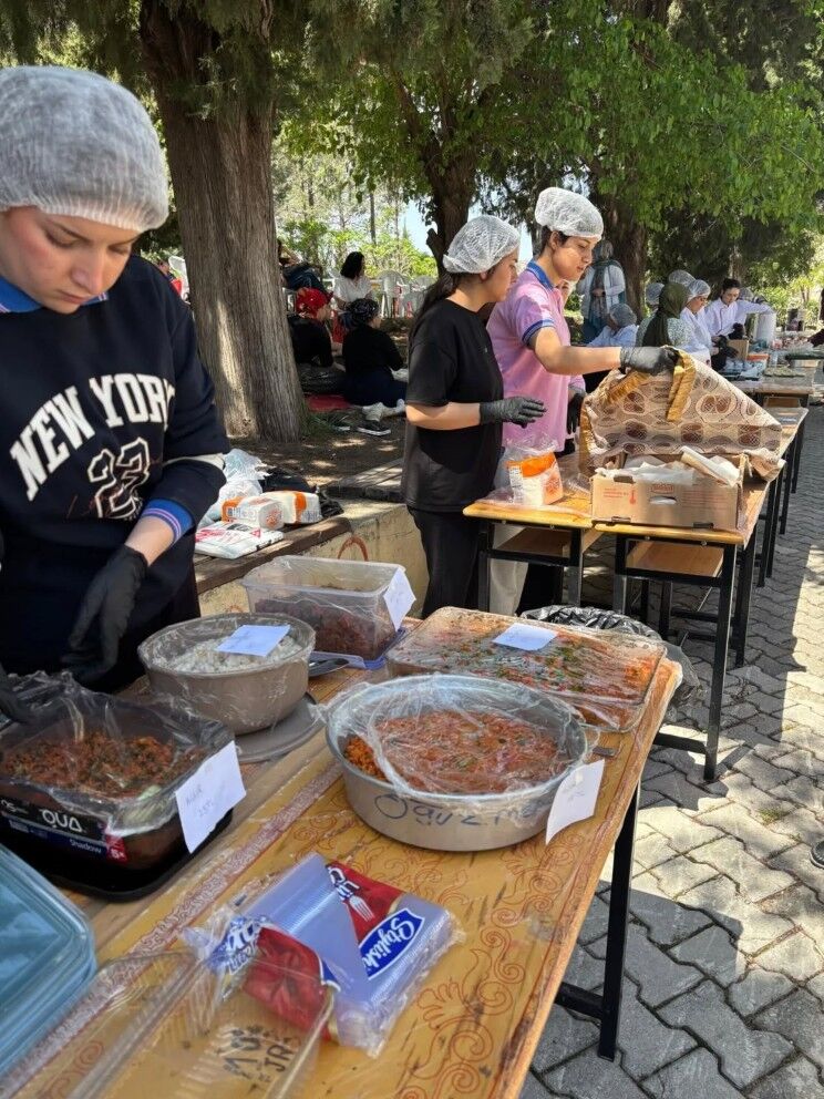Servi Erdemoğlu Mtal’den Mehmetçik İçin Kermes2
