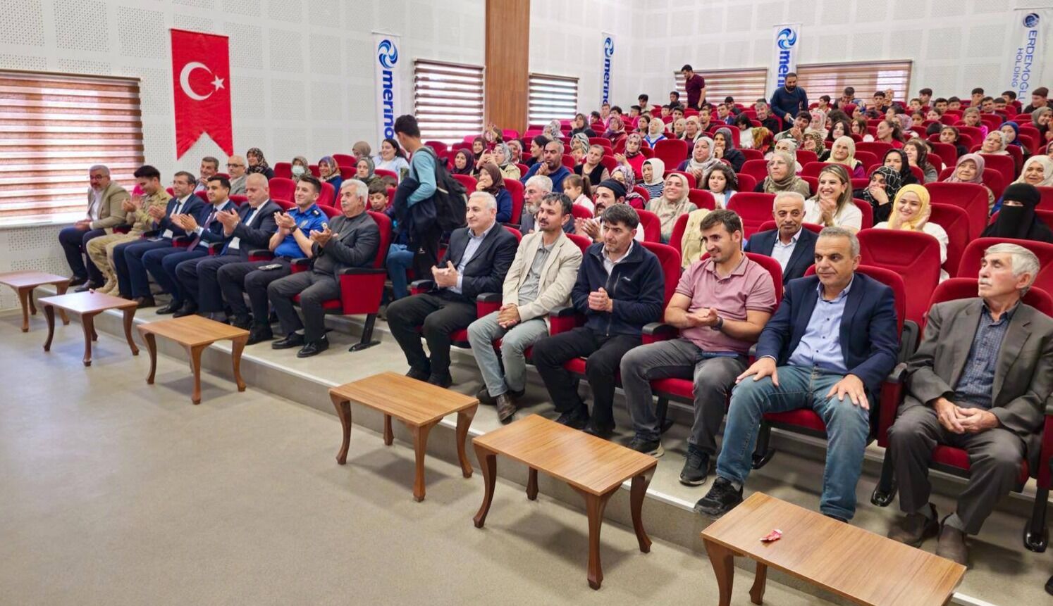 Tut’ta Miniklerin Gösterileri Beğeni Topladı3