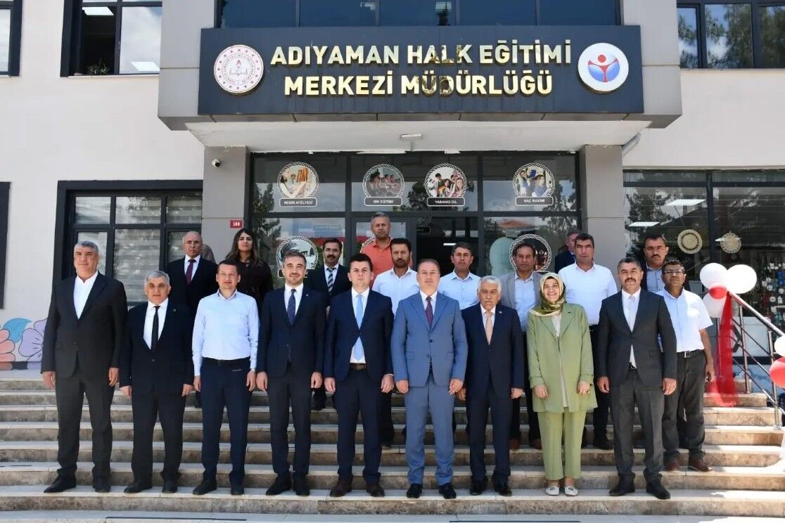 Adıyaman Halk Eğitimi Yıl Sonu Sergisi Açıldı1