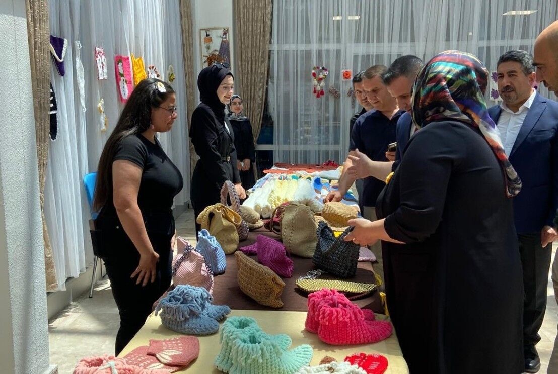 Adıyaman Kız Yurdunda Yıl Sonu Sergisi Açıldı1
