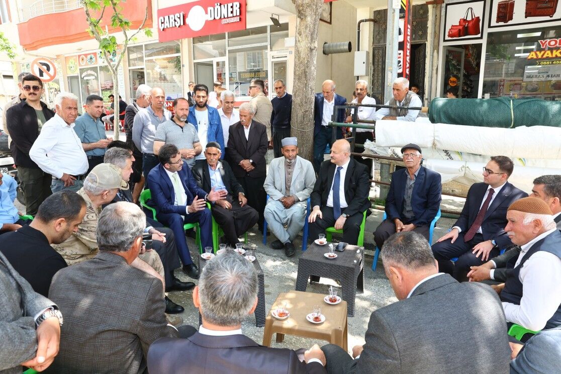 Adıyaman Valisi Sincik'te Esnafla Buluştu-1