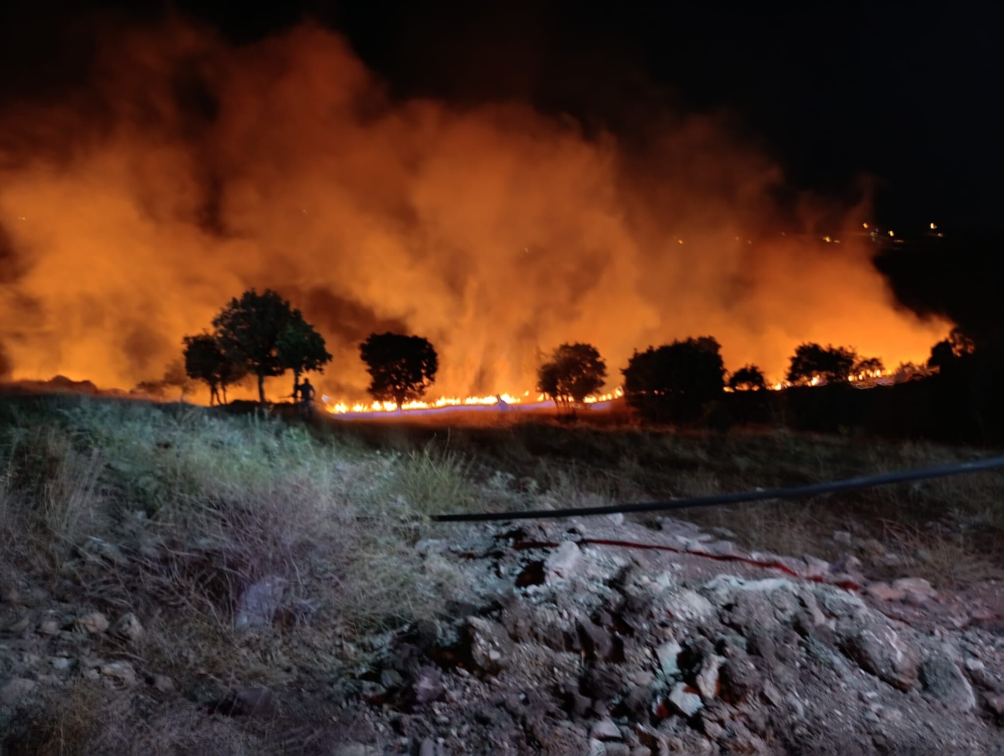 Adıyaman'a Bağlı Köyde 100 Dekarlık Yangın (1)-1